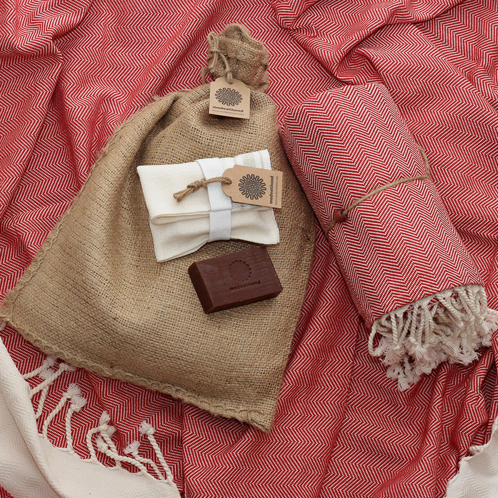 BUNDLE x 5 Bath & Body - Herringbone Red